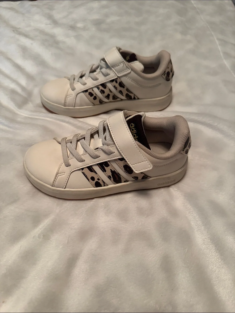 adidas classic low
